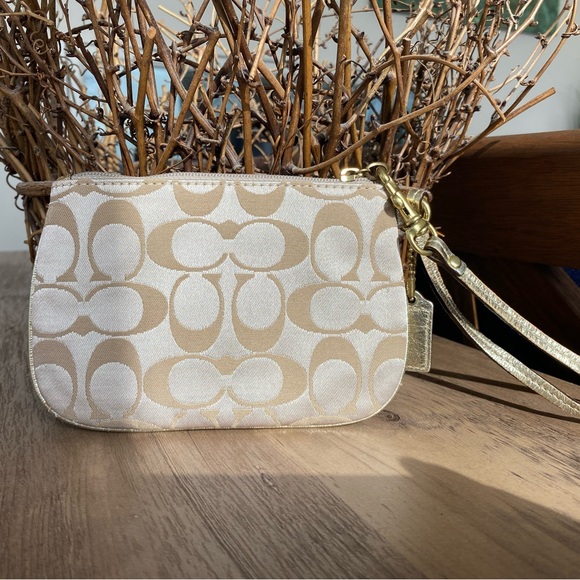 Coach Y2K Wristlet - Picture 2 of 8